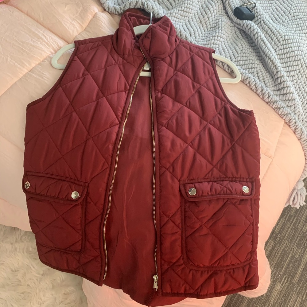 Altard States red vest